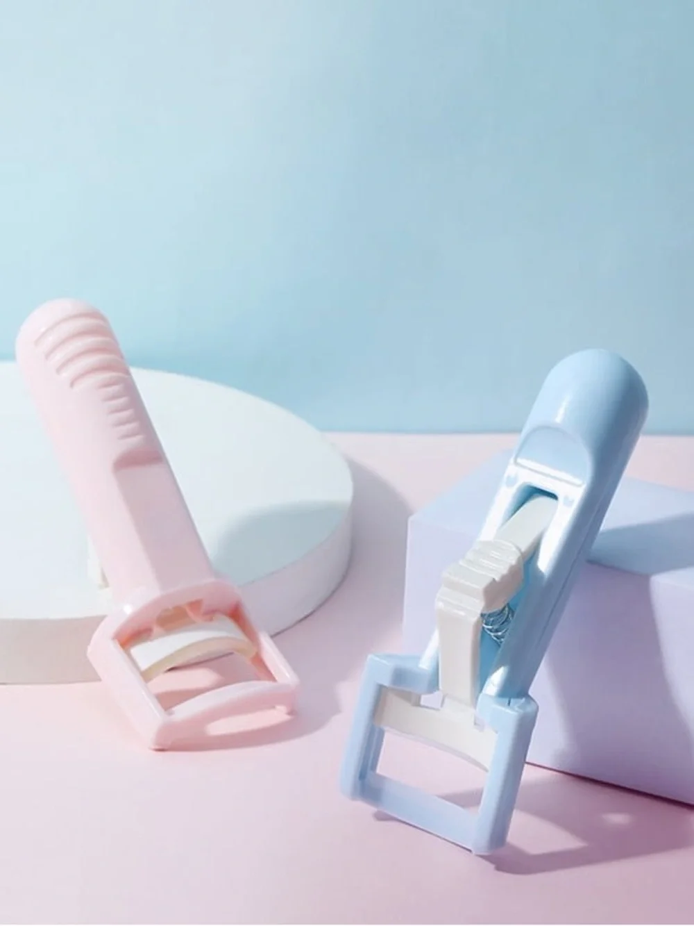 FREE w/ $10+ PURCHASE: Opvise Eyelash Curler Compact Size Ergonomic Design